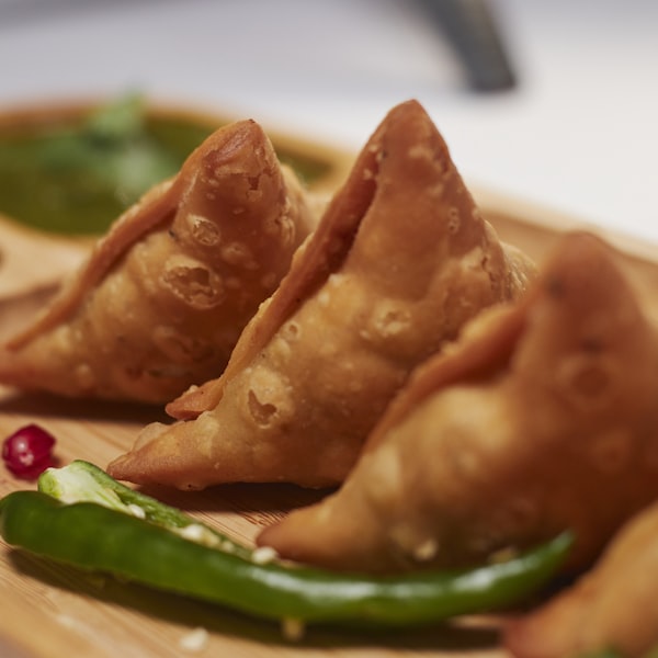 Delicious crispy samosas